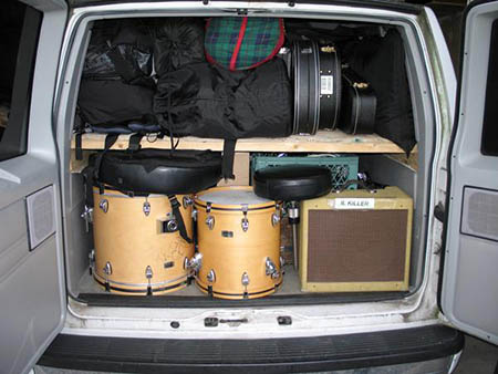 Tour-van-rock-and-roll-band